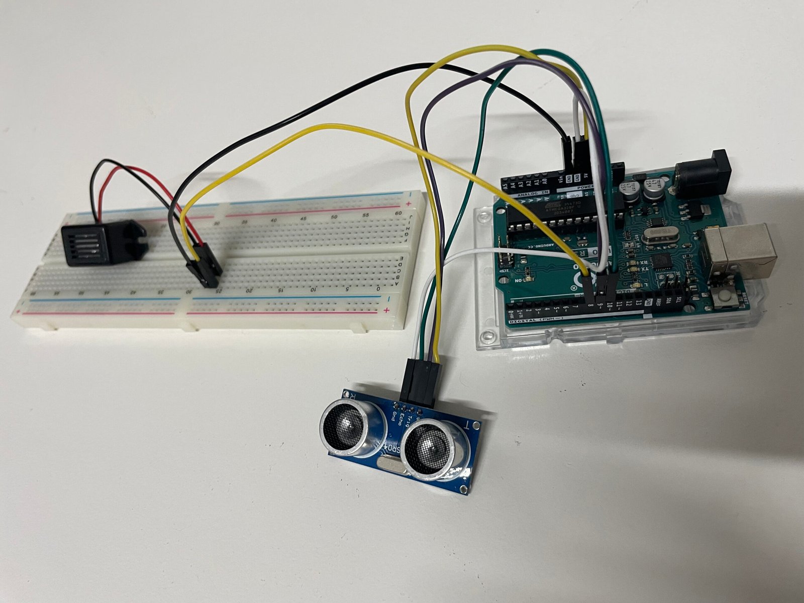 Montaje del sensor de aparcamiento con Arduino, HC-SR04 y zumbador en protoboard